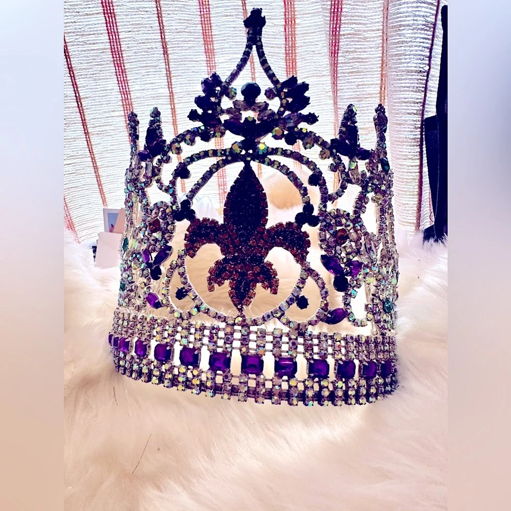 MardiGras flour-de-lyes Beauty Queen Renaissance Crown Every Queen Needs A Crown